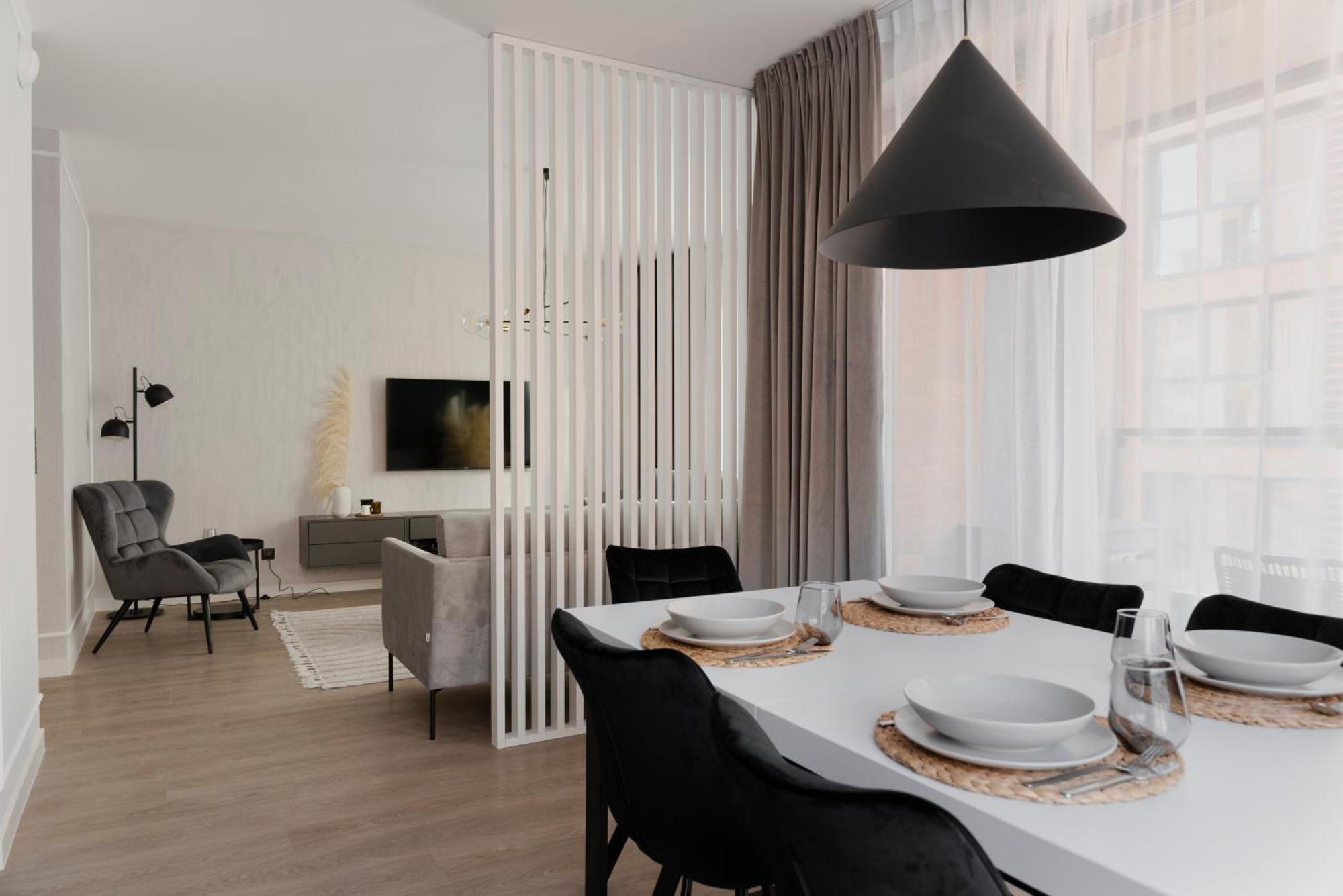 Scala 60D City Center Apartments With Parking By Lion Apartments Gdansk Ngoại thất bức ảnh